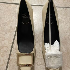 Roger Vivier Pumps